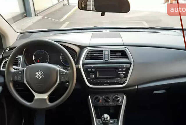 Сузуки СХ4 2016 в Николаеве на Automoto.ua Белый Сузуки СХ4, объемом двигателя 1.6 л и пробегом 58 тыс. км за 9900 $, фото 1 на Automoto.ua