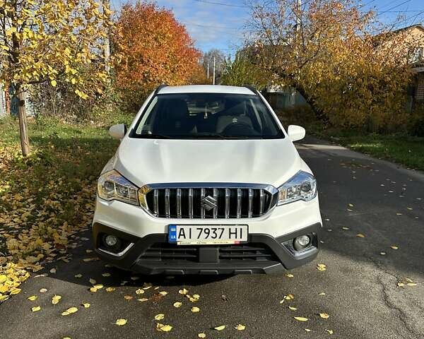 Белый Сузуки СХ4, объемом двигателя 1.59 л и пробегом 114 тыс. км за 13800 $, фото 1 на Automoto.ua