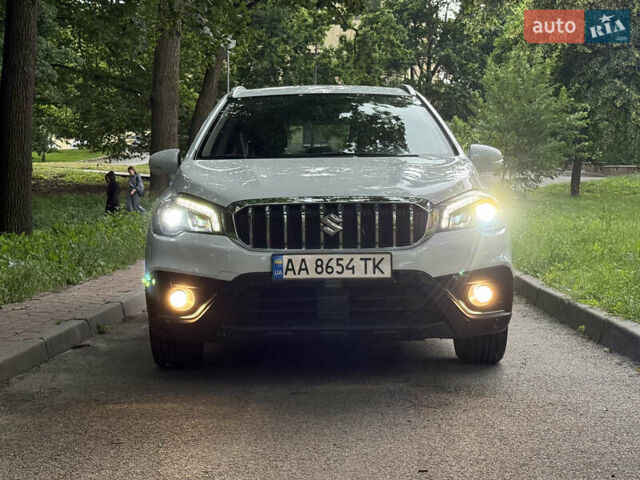 Белый Сузуки СХ4, объемом двигателя 1.6 л и пробегом 51 тыс. км за 18700 $, фото 1 на Automoto.ua