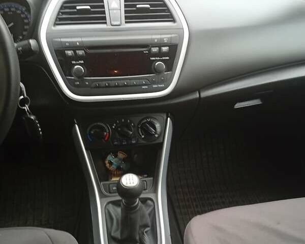 Зеленый Сузуки СХ4, объемом двигателя 1.6 л и пробегом 104 тыс. км за 9500 $, фото 1 на Automoto.ua