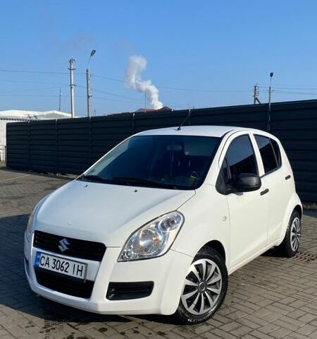 Белый Сузуки Сплеш, объемом двигателя 1 л и пробегом 160 тыс. км за 3900 $, фото 1 на Automoto.ua