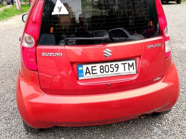 Красный Сузуки Сплеш, объемом двигателя 1 л и пробегом 110 тыс. км за 4600 $, фото 1 на Automoto.ua