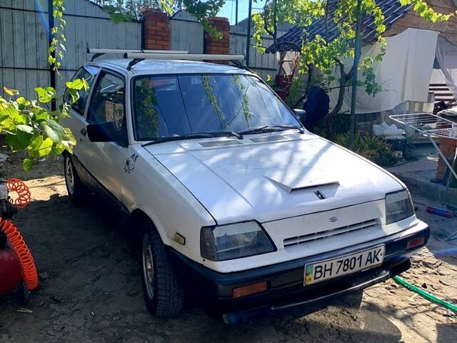 Білий Сузукі Свифт, об'ємом двигуна 1.3 л та пробігом 135 тис. км за 800 $, фото 1 на Automoto.ua