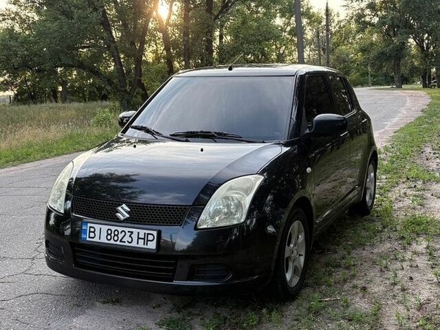 Чорний Сузукі Свифт, об'ємом двигуна 1.33 л та пробігом 218 тис. км за 4500 $, фото 1 на Automoto.ua
