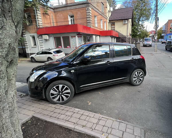 Чорний Сузукі Свифт, об'ємом двигуна 1.33 л та пробігом 221 тис. км за 5200 $, фото 1 на Automoto.ua