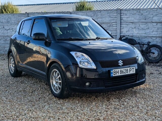 Черный Сузуки Свифт, объемом двигателя 1.5 л и пробегом 145 тыс. км за 5200 $, фото 1 на Automoto.ua