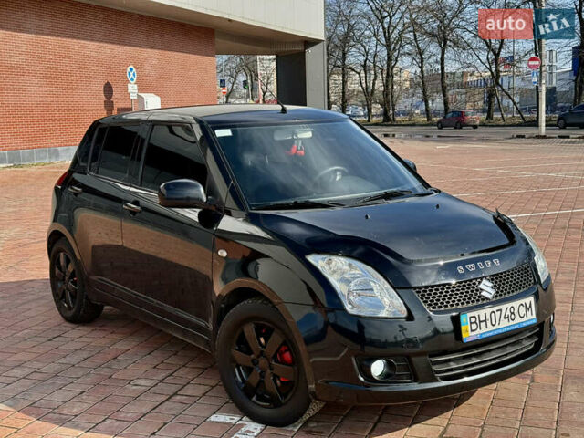 Чорний Сузукі Свифт, об'ємом двигуна 1.33 л та пробігом 150 тис. км за 4700 $, фото 1 на Automoto.ua