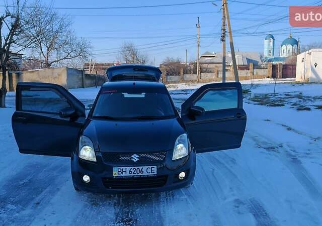 Чорний Сузукі Свифт, об'ємом двигуна 1.33 л та пробігом 232 тис. км за 3999 $, фото 1 на Automoto.ua