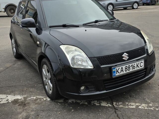 Чорний Сузукі Свифт, об'ємом двигуна 1.3 л та пробігом 250 тис. км за 3999 $, фото 1 на Automoto.ua