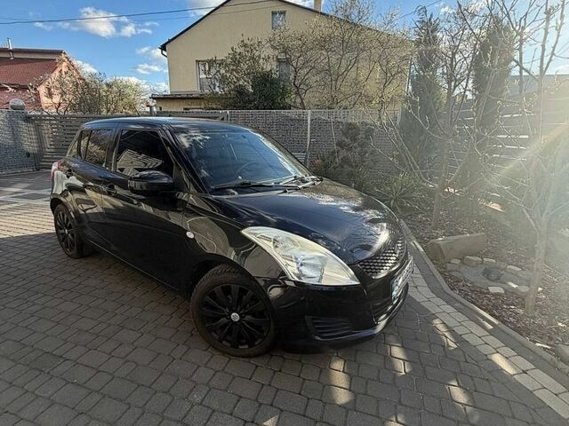Чорний Сузукі Свифт, об'ємом двигуна 1.24 л та пробігом 190 тис. км за 6000 $, фото 1 на Automoto.ua