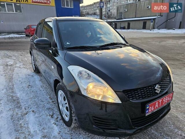 Чорний Сузукі Свифт, об'ємом двигуна 0 л та пробігом 148 тис. км за 7500 $, фото 1 на Automoto.ua