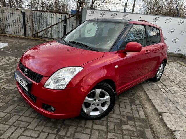Червоний Сузукі Свифт, об'ємом двигуна 1.5 л та пробігом 148 тис. км за 5700 $, фото 1 на Automoto.ua