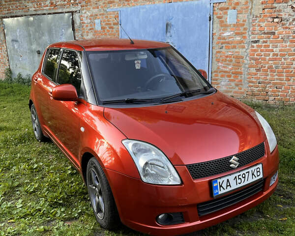 Красный Сузуки Свифт, объемом двигателя 1.33 л и пробегом 170 тыс. км за 5313 $, фото 1 на Automoto.ua