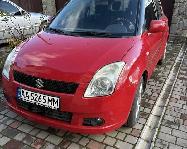 Красный Сузуки Свифт, объемом двигателя 1.33 л и пробегом 163 тыс. км за 5500 $, фото 1 на Automoto.ua