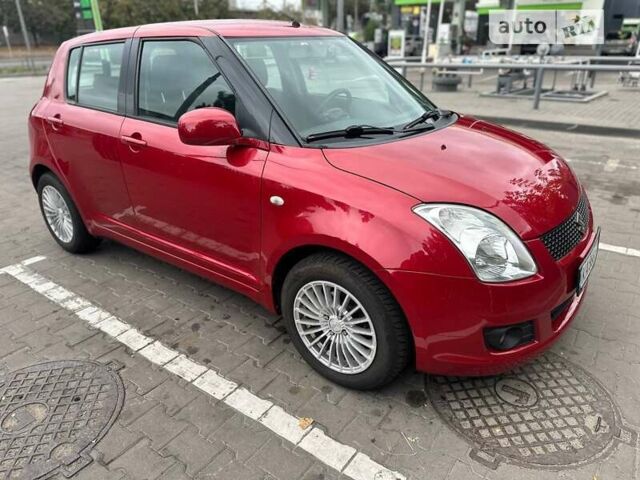 Красный Сузуки Свифт, объемом двигателя 1.33 л и пробегом 148 тыс. км за 5500 $, фото 1 на Automoto.ua