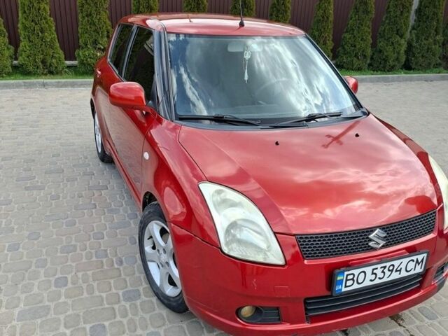 Червоний Сузукі Свифт, об'ємом двигуна 1.33 л та пробігом 165 тис. км за 5500 $, фото 1 на Automoto.ua
