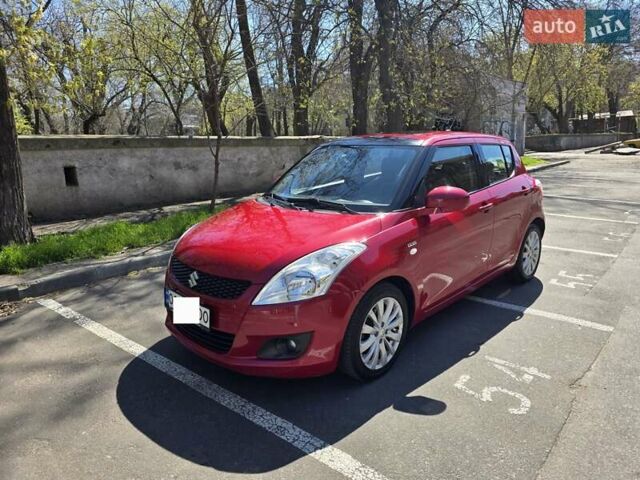 Червоний Сузукі Свифт, об'ємом двигуна 1.3 л та пробігом 129 тис. км за 6900 $, фото 1 на Automoto.ua