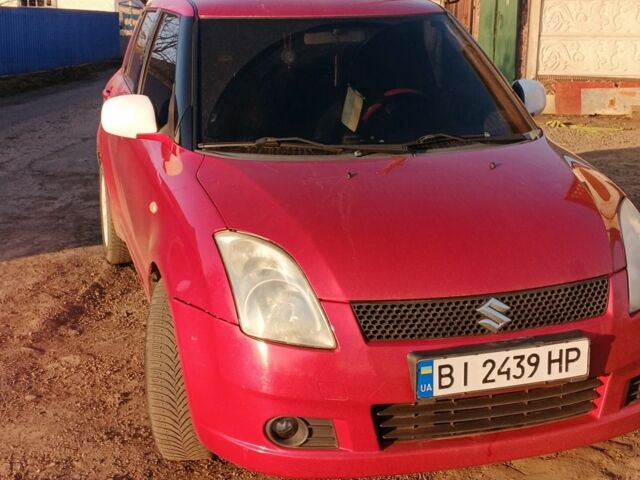 Червоний Сузукі Свифт, об'ємом двигуна 1.3 л та пробігом 265 тис. км за 5500 $, фото 1 на Automoto.ua