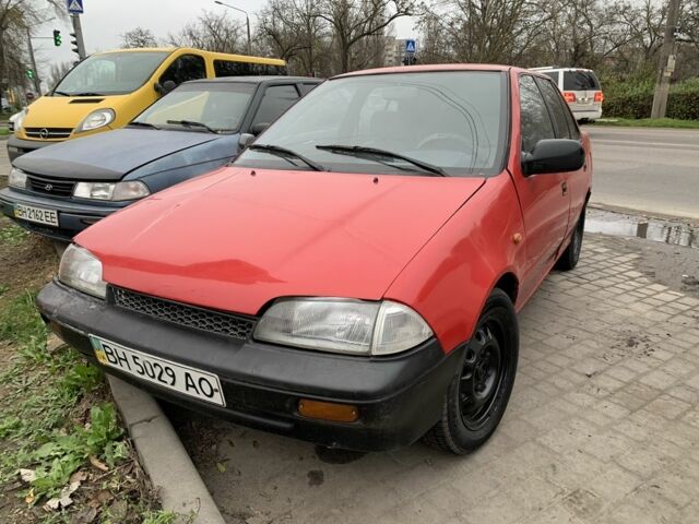 Червоний Сузукі Свифт, об'ємом двигуна 1.6 л та пробігом 260 тис. км за 800 $, фото 1 на Automoto.ua