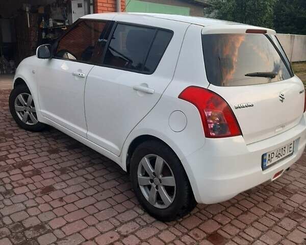 Сузукі Свифт, об'ємом двигуна 1.33 л та пробігом 145 тис. км за 5500 $, фото 1 на Automoto.ua