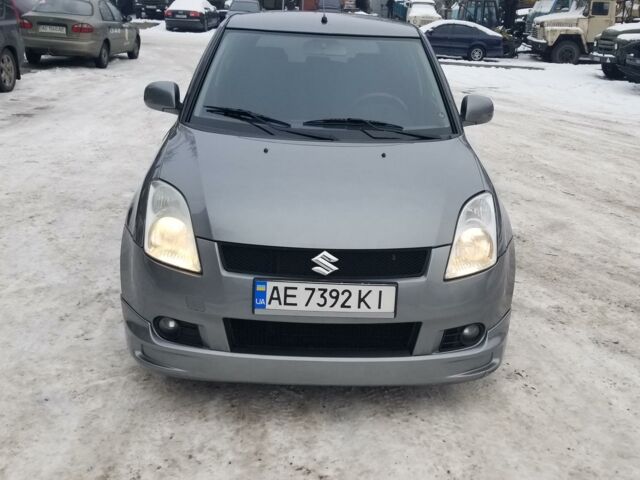 Серый Сузуки Свифт, объемом двигателя 1.5 л и пробегом 164 тыс. км за 6700 $, фото 1 на Automoto.ua