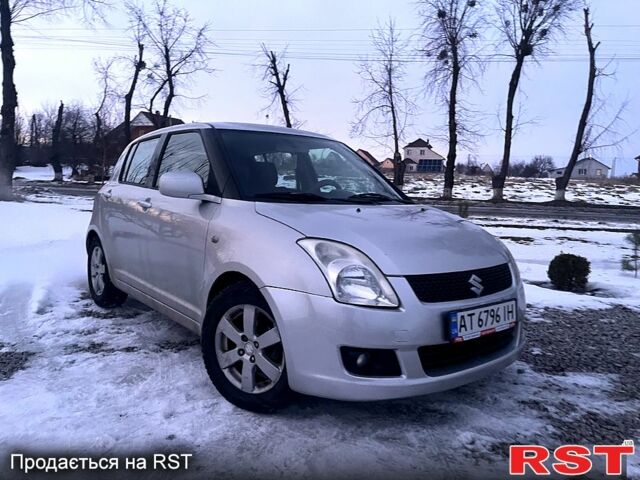 Серый Сузуки Свифт, объемом двигателя 1.3 л и пробегом 22600 тыс. км за 5500 $, фото 1 на Automoto.ua