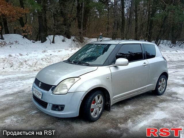 Серый Сузуки Свифт, объемом двигателя 1.3 л и пробегом 27000 тыс. км за 3000 $, фото 1 на Automoto.ua