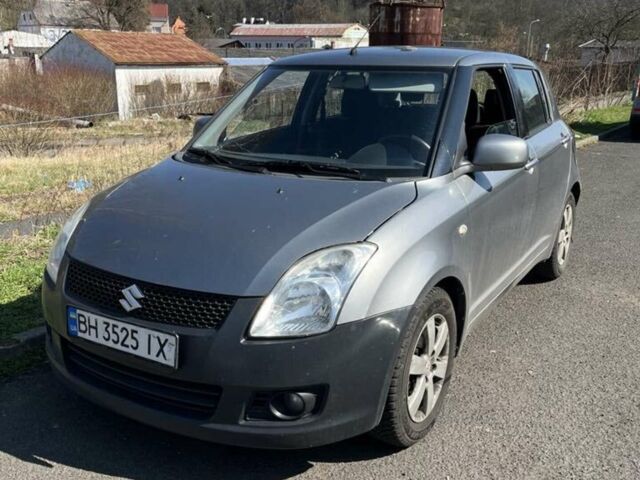 Серый Сузуки Свифт, объемом двигателя 1.33 л и пробегом 126 тыс. км за 5100 $, фото 1 на Automoto.ua
