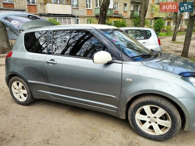 Сірий Сузукі Свифт, об'ємом двигуна 1.3 л та пробігом 225 тис. км за 3699 $, фото 1 на Automoto.ua