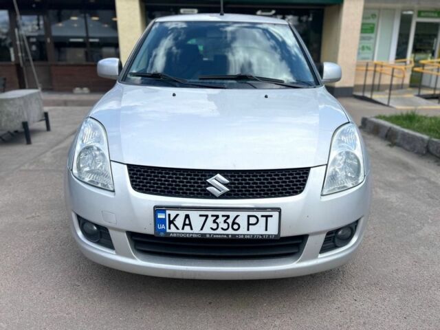 Серый Сузуки Свифт, объемом двигателя 1.3 л и пробегом 180 тыс. км за 4700 $, фото 1 на Automoto.ua