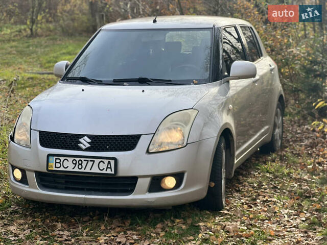 Сірий Сузукі Свифт, об'ємом двигуна 1.33 л та пробігом 210 тис. км за 3650 $, фото 1 на Automoto.ua