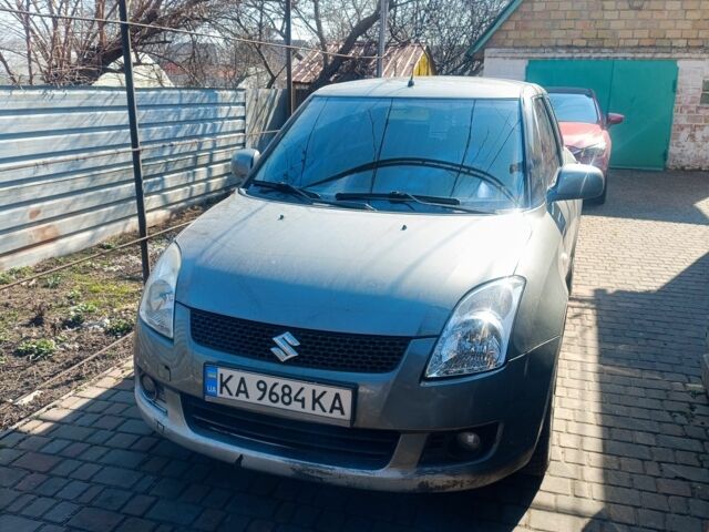 Серый Сузуки Свифт, объемом двигателя 1.3 л и пробегом 181 тыс. км за 4500 $, фото 1 на Automoto.ua