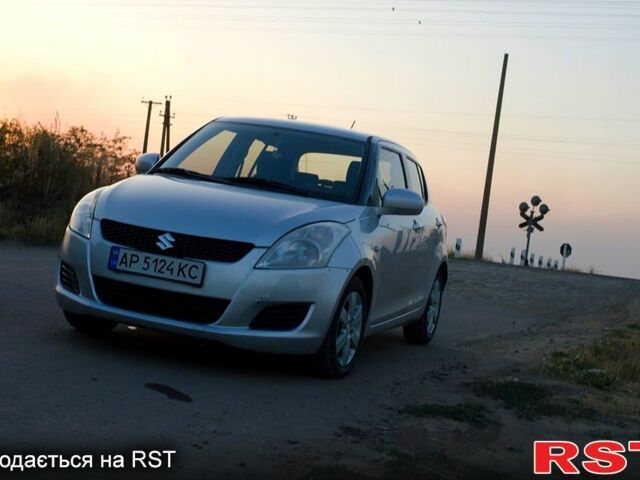 Серый Сузуки Свифт, объемом двигателя 1.2 л и пробегом 180 тыс. км за 4700 $, фото 1 на Automoto.ua