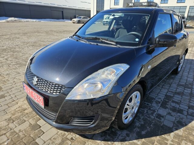 Серый Сузуки Свифт, объемом двигателя 0 л и пробегом 158 тыс. км за 7500 $, фото 1 на Automoto.ua