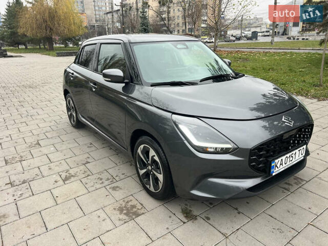 Сірий Сузукі Свифт, об'ємом двигуна 1.2 л та пробігом 5 тис. км за 17900 $, фото 1 на Automoto.ua