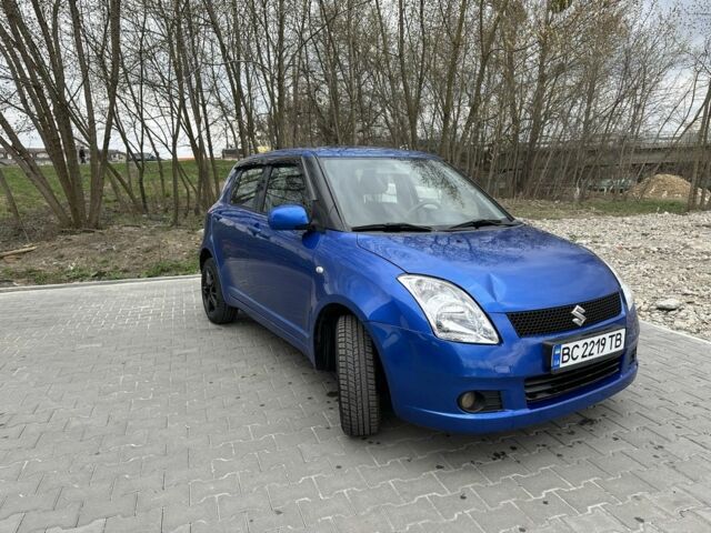 Синий Сузуки Свифт, объемом двигателя 1.5 л и пробегом 182 тыс. км за 5200 $, фото 1 на Automoto.ua