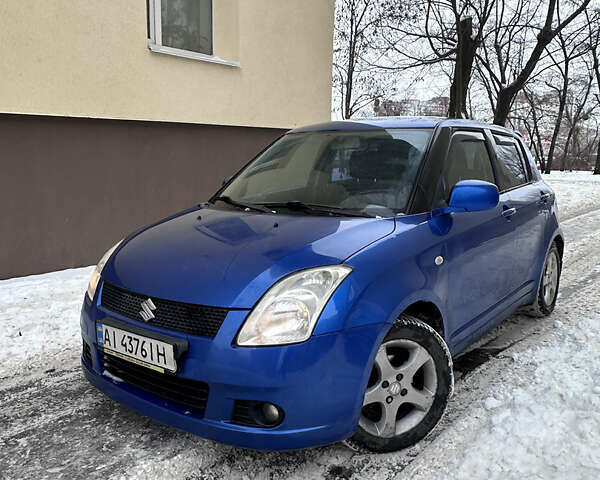 Синій Сузукі Свифт, об'ємом двигуна 1.49 л та пробігом 233 тис. км за 5000 $, фото 1 на Automoto.ua