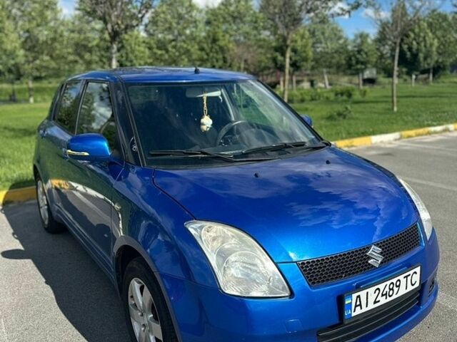 Синій Сузукі Свифт, об'ємом двигуна 1.33 л та пробігом 230 тис. км за 3800 $, фото 1 на Automoto.ua