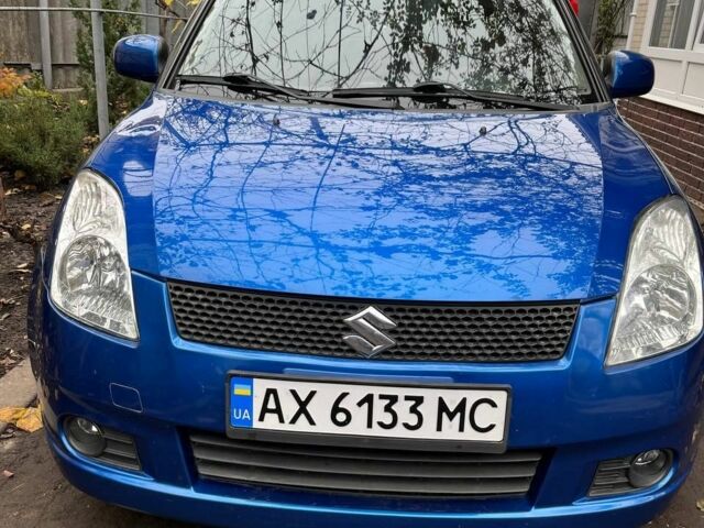 Синий Сузуки Свифт, объемом двигателя 1.3 л и пробегом 160 тыс. км за 4102 $, фото 1 на Automoto.ua