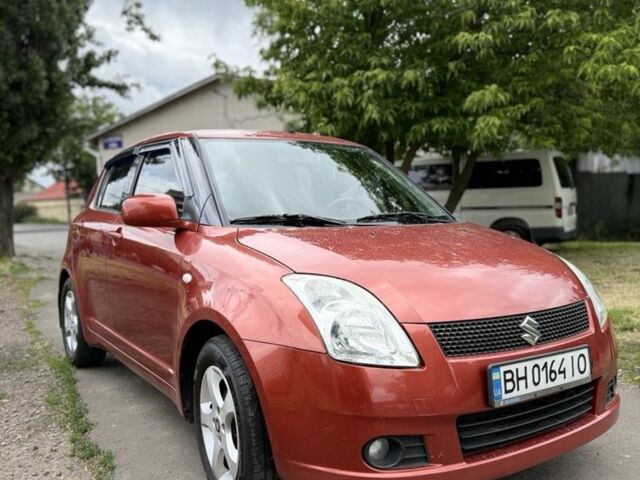 Помаранчевий Сузукі Свифт, об'ємом двигуна 1.3 л та пробігом 136 тис. км за 5700 $, фото 1 на Automoto.ua