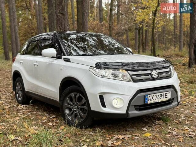 Сузукі Вітара 2017 у Києві на Automoto.ua Білий Сузукі Вітара, об'ємом двигуна 1.59 л та пробігом 61 тис. км за 16500 $, фото 1 на Automoto.ua