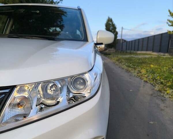 Білий Сузукі Вітара, об'ємом двигуна 1 л та пробігом 27 тис. км за 22000 $, фото 1 на Automoto.ua