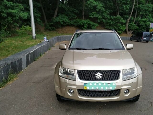 Бежевый Сузуки Витара, объемом двигателя 0 л и пробегом 213 тыс. км за 7200 $, фото 1 на Automoto.ua