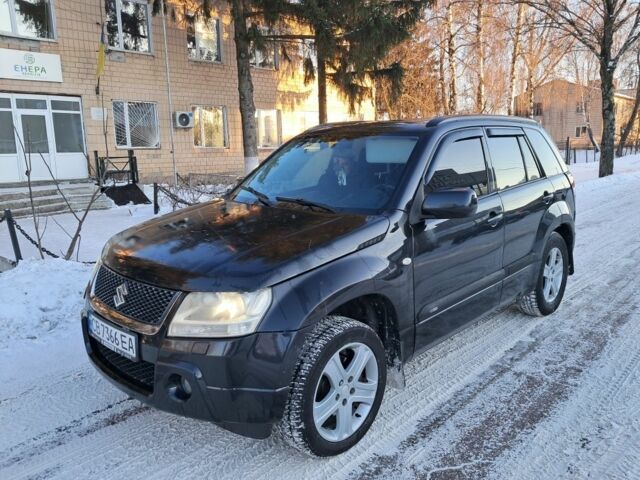 Чорний Сузукі Вітара, об'ємом двигуна 2 л та пробігом 267 тис. км за 6300 $, фото 1 на Automoto.ua