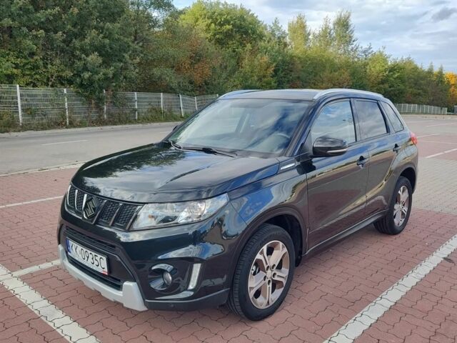 Черный Сузуки Витара, объемом двигателя 1.6 л и пробегом 108 тыс. км за 8400 $, фото 1 на Automoto.ua