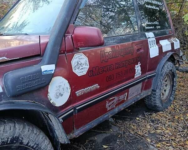 Червоний Сузукі Вітара, об'ємом двигуна 1.6 л та пробігом 180 тис. км за 4000 $, фото 1 на Automoto.ua