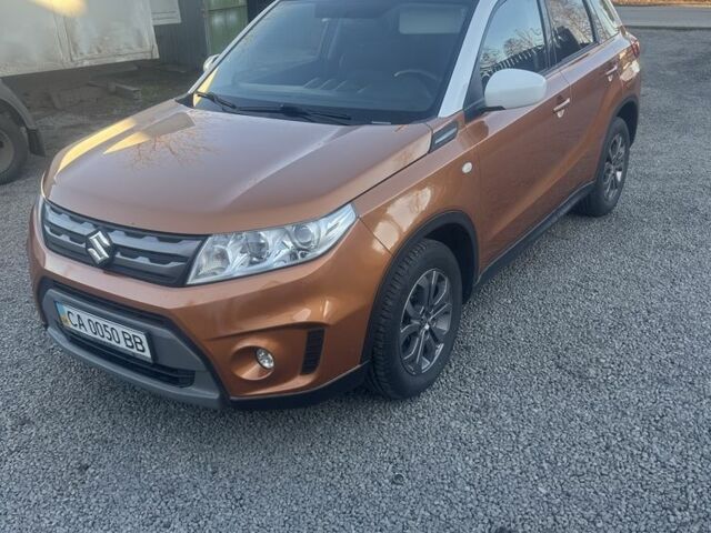 Жовтий Сузукі Вітара, об'ємом двигуна 1.6 л та пробігом 140 тис. км за 14900 $, фото 1 на Automoto.ua