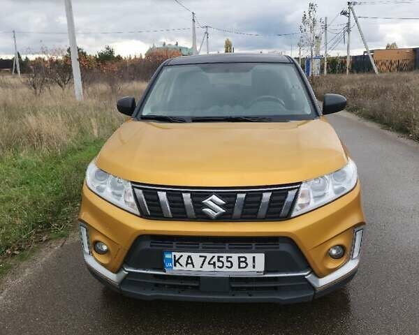 Сузуки Витара 2020 в Киеве на Automoto.ua Желтый Сузуки Витара, объемом двигателя 1.59 л и пробегом 173 тыс. км за 15300 $, фото 1 на Automoto.ua