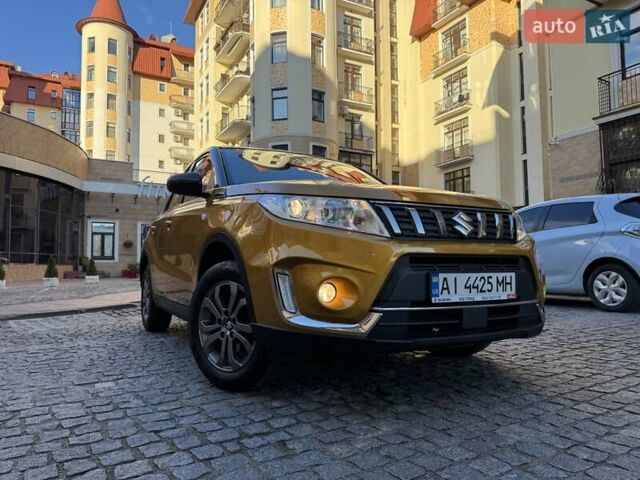 Жовтий Сузукі Вітара, об'ємом двигуна 1.59 л та пробігом 29 тис. км за 20500 $, фото 1 на Automoto.ua
