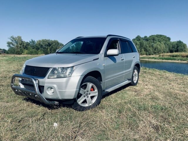Сірий Сузукі Вітара, об'ємом двигуна 2 л та пробігом 170 тис. км за 7200 $, фото 1 на Automoto.ua